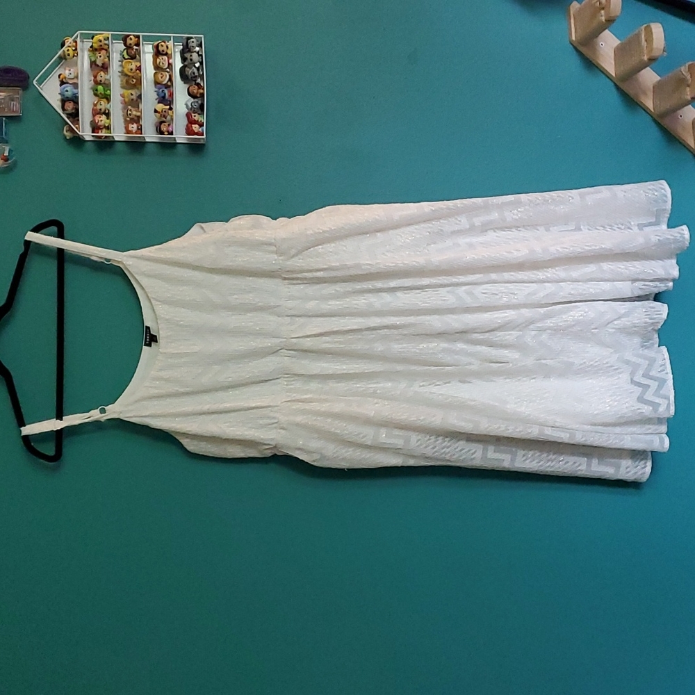Cream torrid dress with gold accents - damaged, see description
